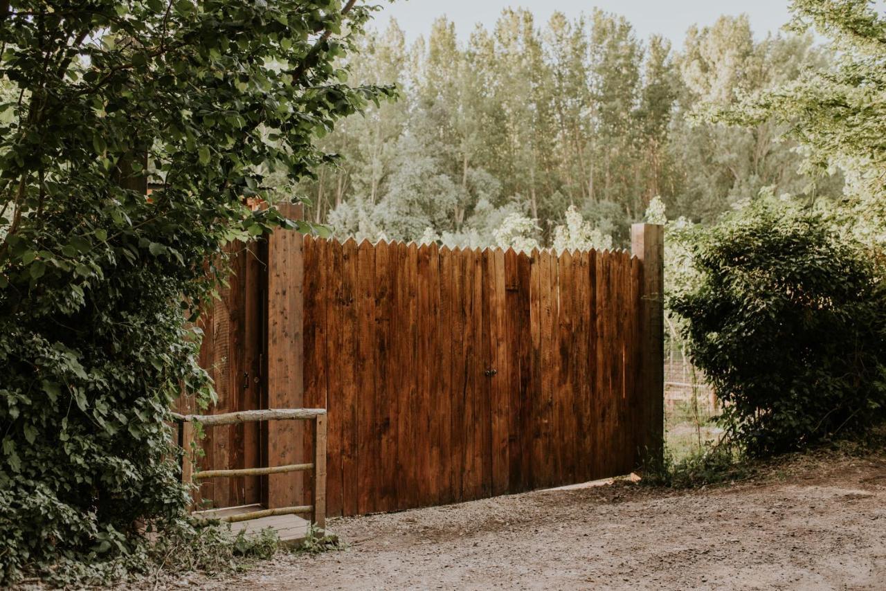 DURMIENDO ENTRE ARBOLES, Bonita cabaña en La Rioja Anguciana Exterior foto